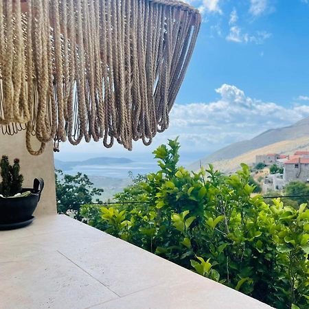 Tserova Rocks Dhrosopiyi Bagian luar foto